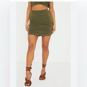 Like New Deep Green Ruched Mini Skirt - Size S